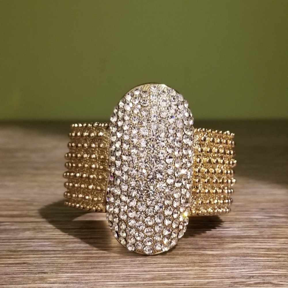 Large Elegant Gold Rhinestone Bangle